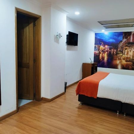 Eurolan 93 Hotel Bogota Ngoại thất bức ảnh